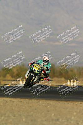 media/Dec-07-2024-CVMA (Sat) [[21c5f1ef85]]/Race 13-Amateur Supersport Middleweight/